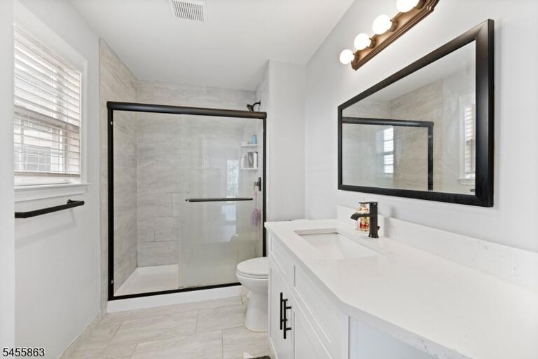 Property listing MLS 4048724 photo 6