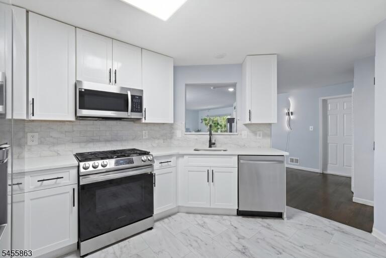 Property listing MLS 4048724 photo 8