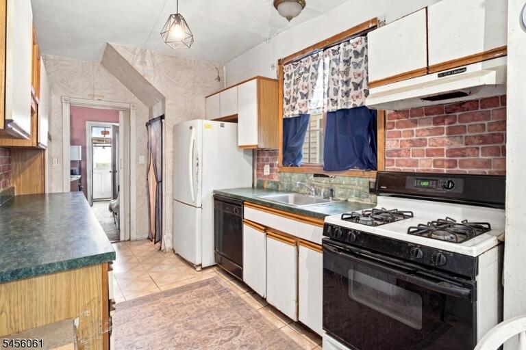 Property listing MLS 4048731 photo 10