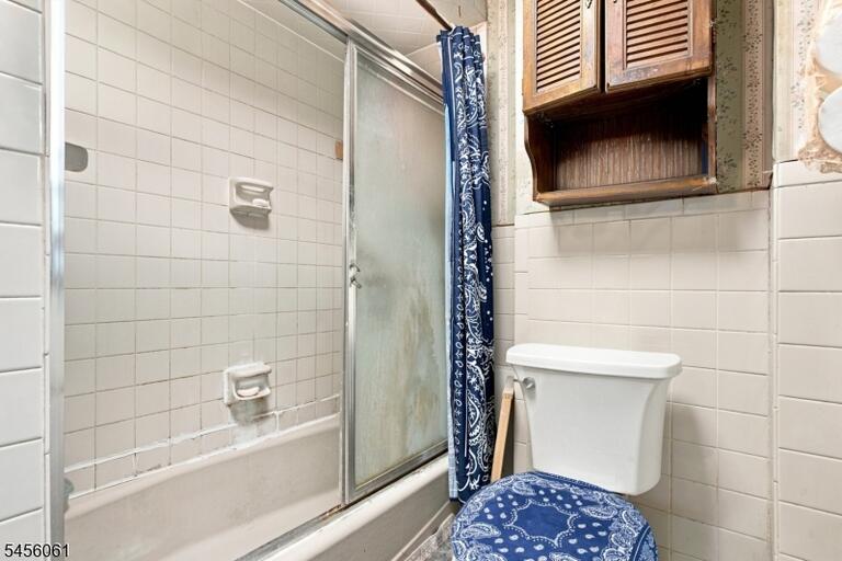 Property listing MLS 4048731 photo 17