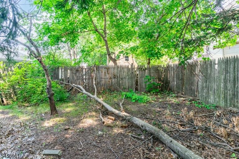 Property listing MLS 4048731 photo 26