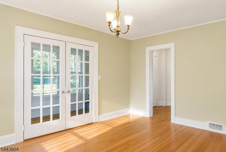 Property listing MLS 4048734 photo 10