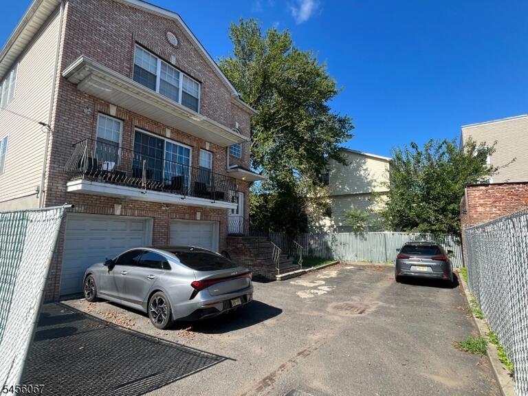 Property listing MLS 4048735 photo 1