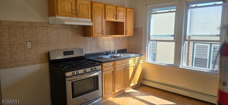 Property listing MLS 4048737 photo 18