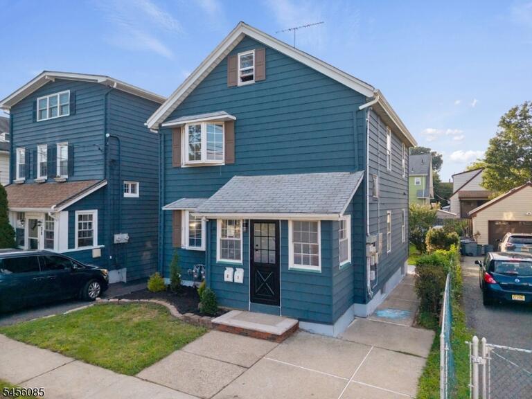 Property listing MLS 4048741 photo 1