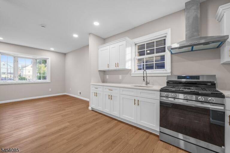 Property listing MLS 4048741 photo 11
