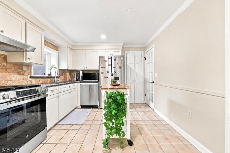 Property listing MLS 4048750 photo 14