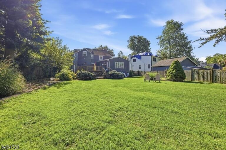 Property listing MLS 4048750 photo 5