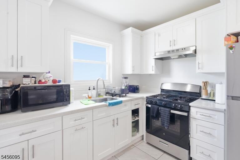 Property listing MLS 4048756 photo 13