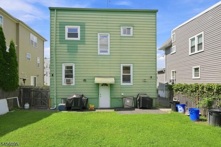 Property listing MLS 4048756 photo 22