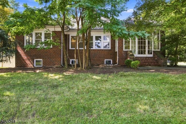 Property listing MLS 4048762 photo 1