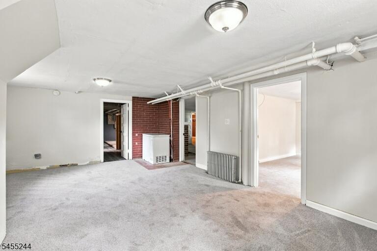 Property listing MLS 4048762 photo 17