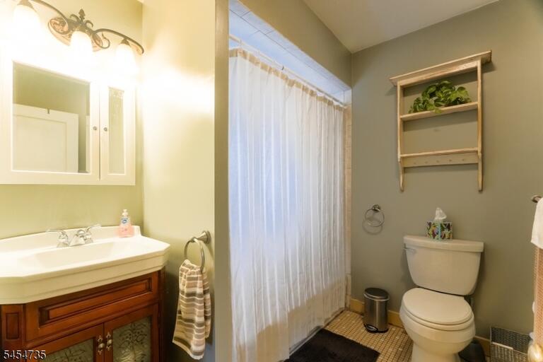 Property listing MLS 4048764 photo 15