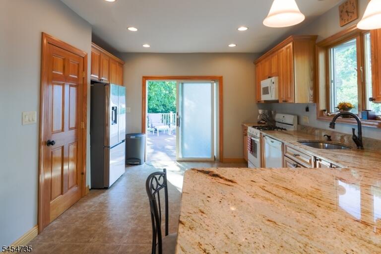 Property listing MLS 4048764 photo 9