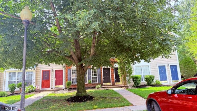 Property listing MLS 4048767 photo 1