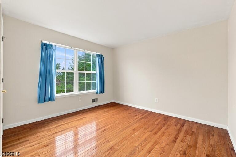Property listing MLS 4048774 photo 23