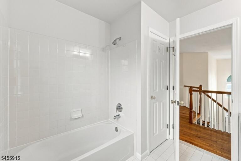 Property listing MLS 4048774 photo 28