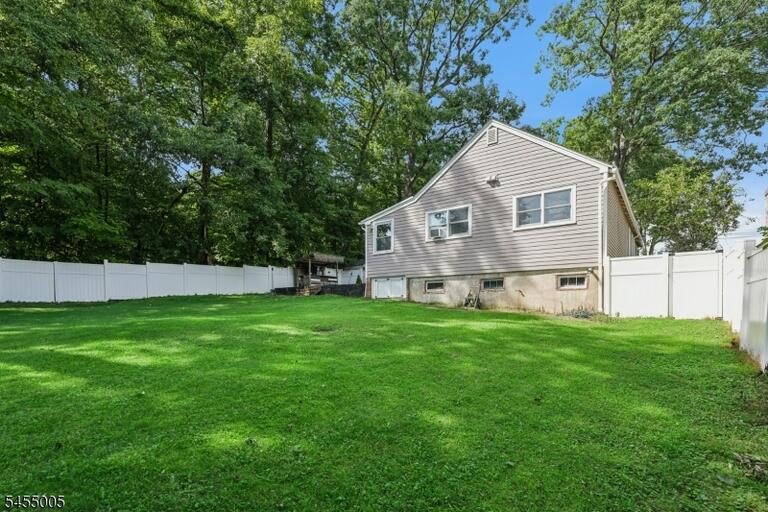 Property listing MLS 4048821 photo 37