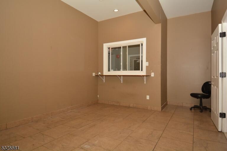 Property listing MLS 4048831 photo 11