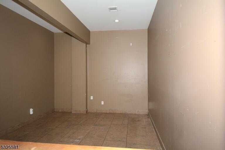 Property listing MLS 4048831 photo 12