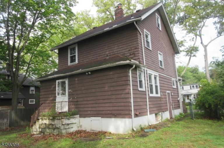 Property listing MLS 4048928 photo 3