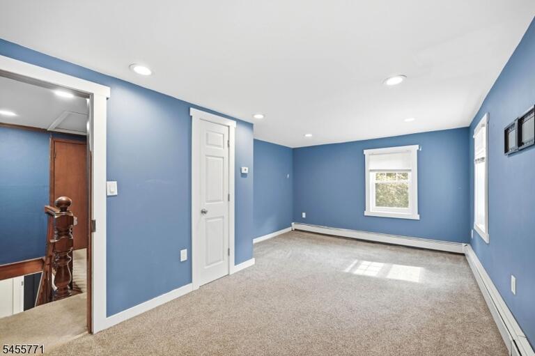 Property listing MLS 4048932 photo 16