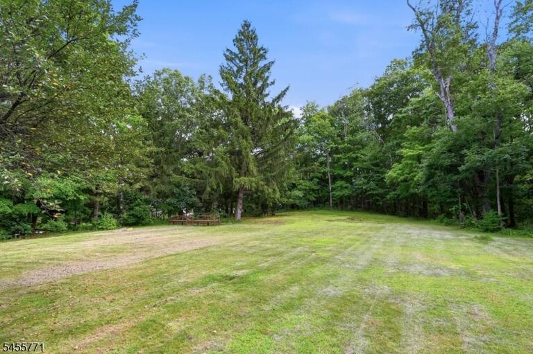 Property listing MLS 4048932 photo 21