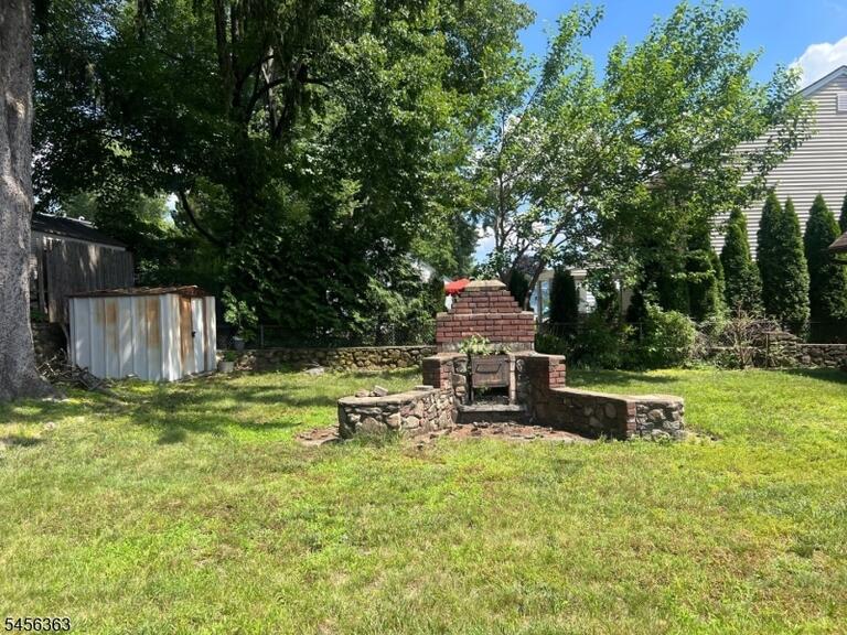 Property listing MLS 4048969 photo 3