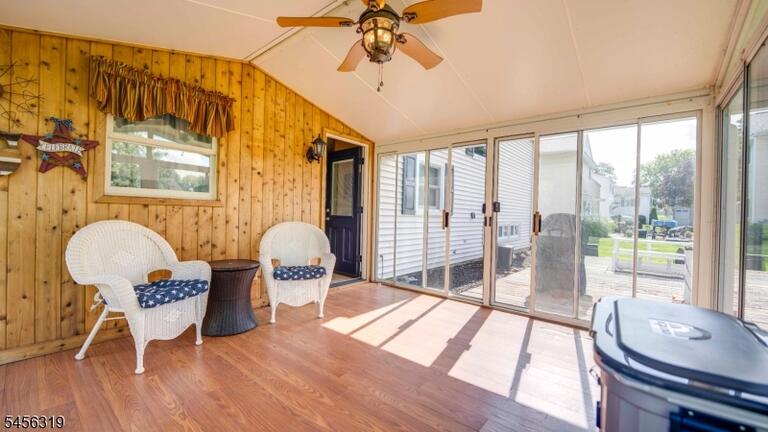 Property listing MLS 4049004 photo 16