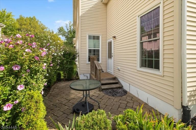 Property listing MLS 4049013 photo 21