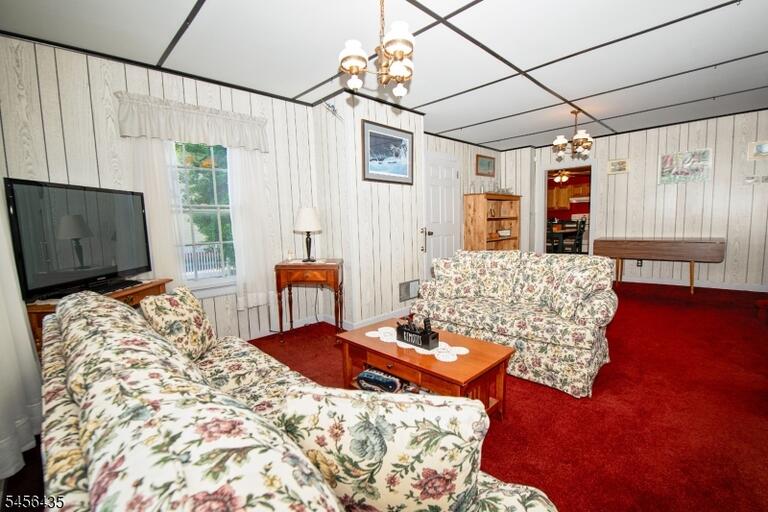 Property listing MLS 4049036 photo 17
