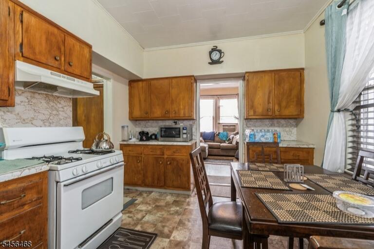 Property listing MLS 4049067 photo 3