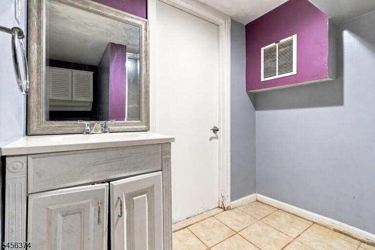 Property listing MLS 4049117 photo 29