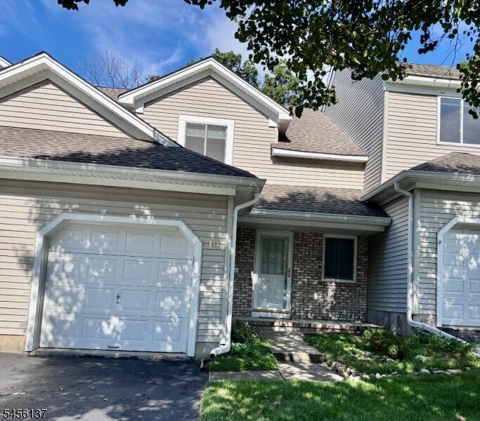 Property listing MLS 4049155 photo 1