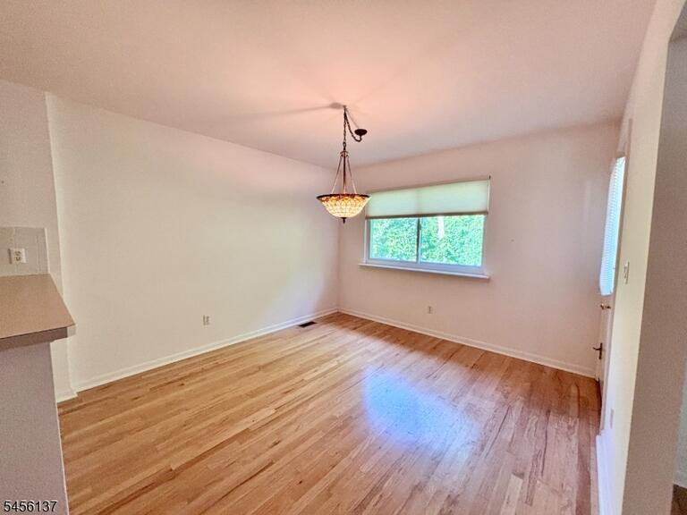 Property listing MLS 4049155 photo 9