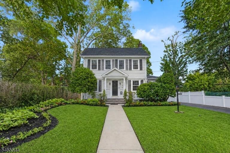 Property listing MLS 4049176 photo 3
