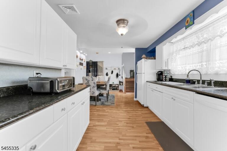 Property listing MLS 4049177 photo 15