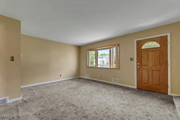 Property listing MLS 4049205 photo 15