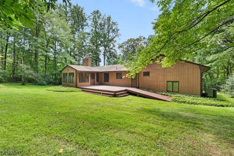 Property listing MLS 4049209 photo 19
