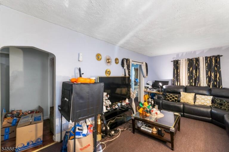 Property listing MLS 4049280 photo 9