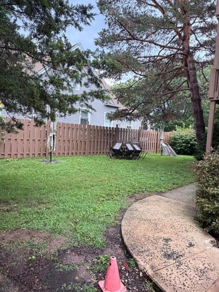 Property listing MLS 4049321 photo 18