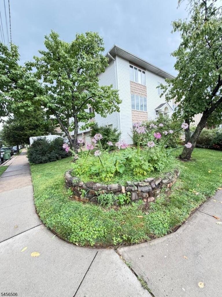 Property listing MLS 4049321 photo 19