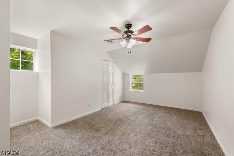Property listing MLS 4049356 photo 12