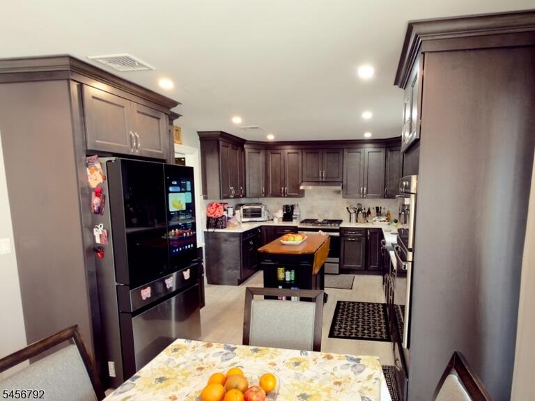 Property listing MLS 4049383 photo 7