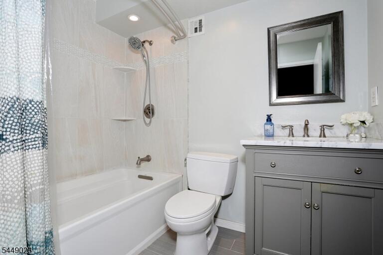 Property listing MLS 4049418 photo 27