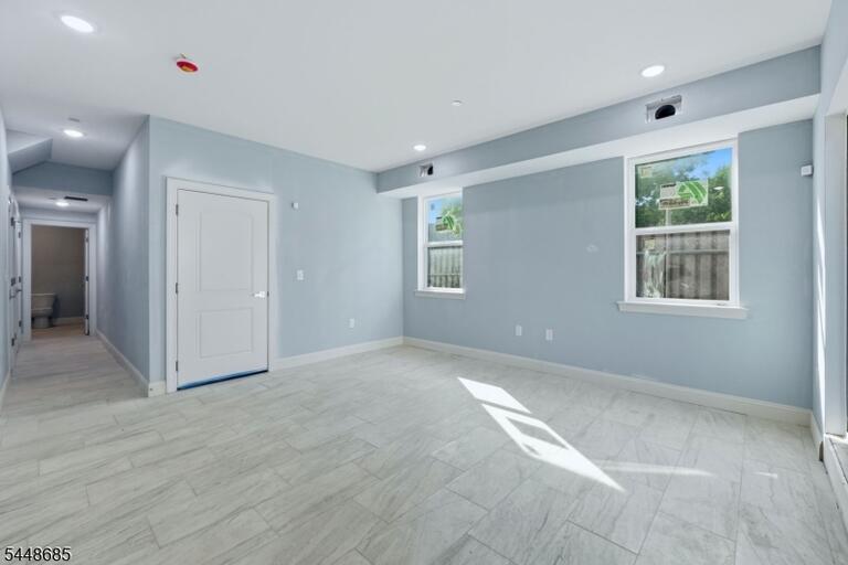 Property listing MLS 4049446 photo 19