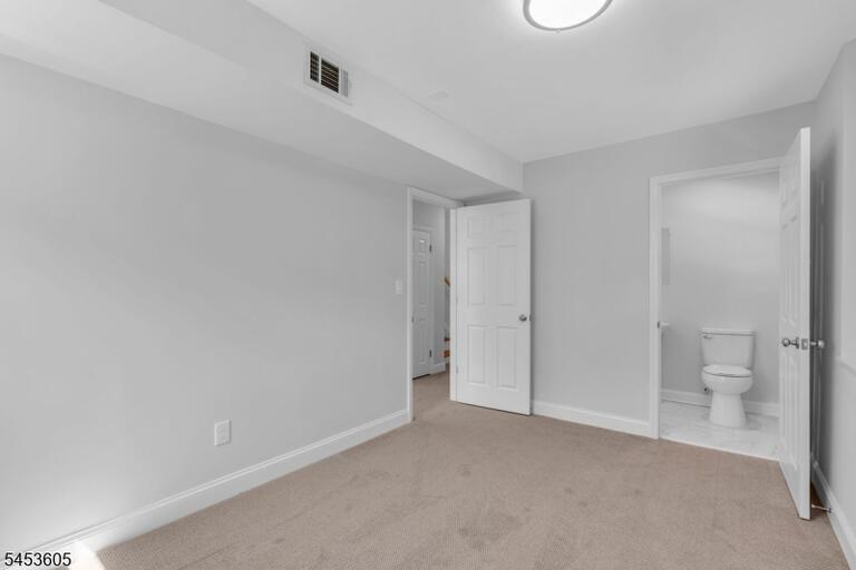 Property listing MLS 4049448 photo 13