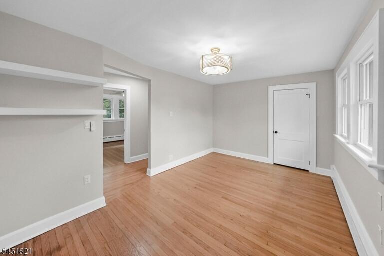 Property listing MLS 4049474 photo 8