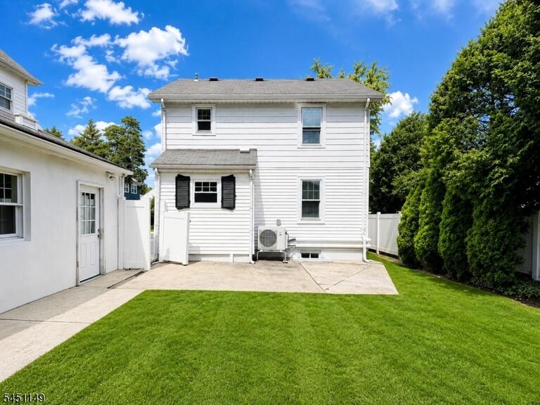 Property listing MLS 4049493 photo 18