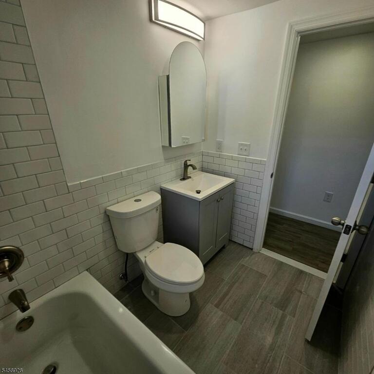 Property listing MLS 4049494 photo 27